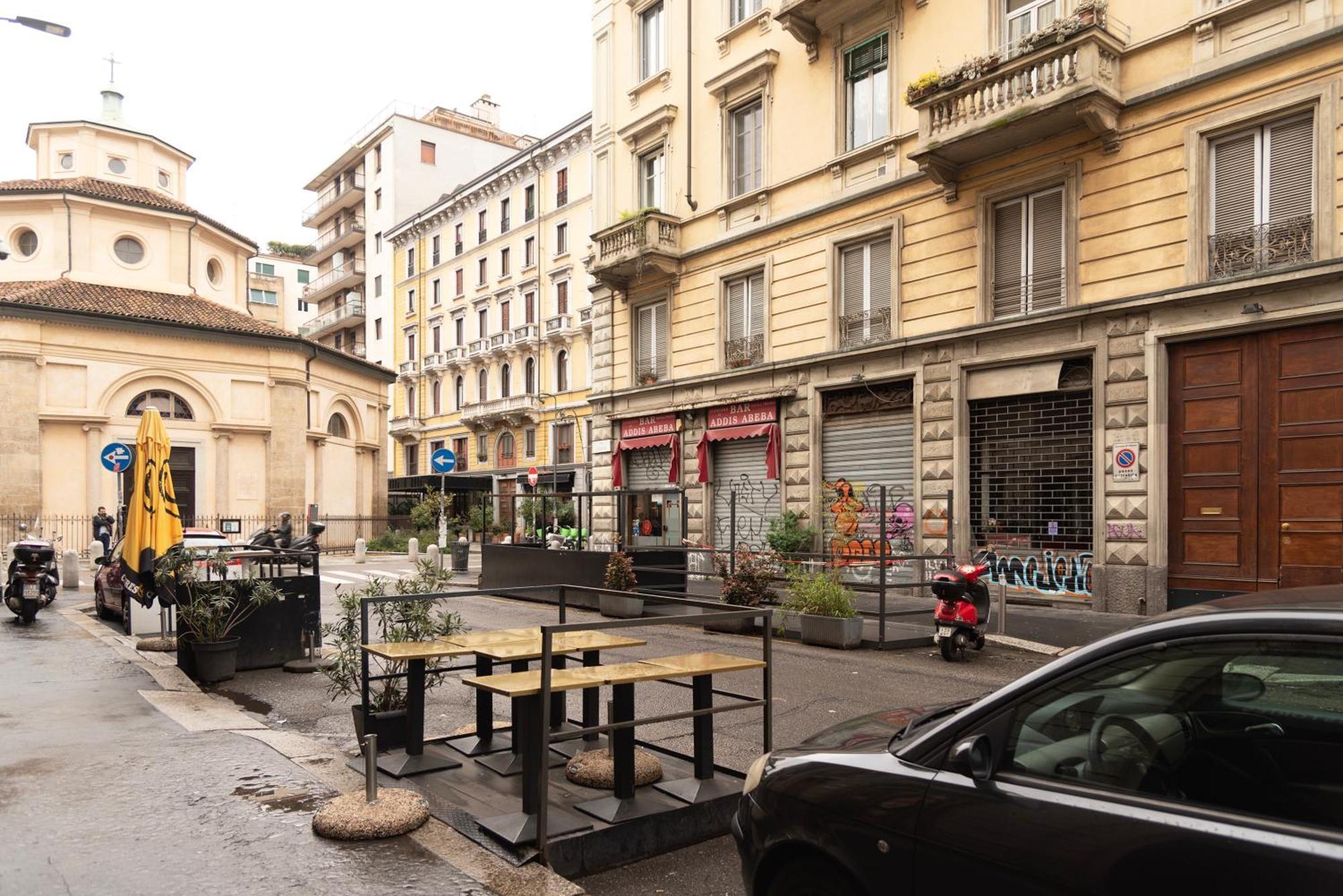 Youhosty - Lecco 11 มิลาน ภายนอก รูปภาพ